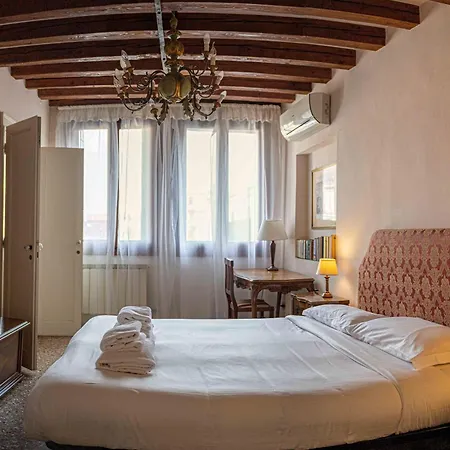 Gorgeous Behind St.mark Square Apartment Venice