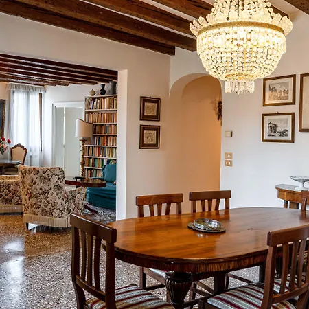 Apartamento Gorgeous St. Square By Ca-sa Check Venecia