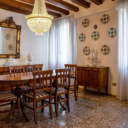 Gorgeous Behind St.mark Square Apartment