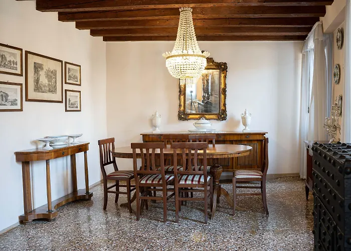 דירה Gorgeous St. Square By Ca-sa Check