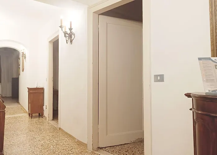 Apartman Gorgeous St. Square By Ca-sa Check Velence