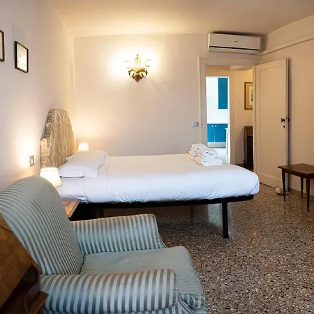 Gorgeous St Square By Ca-sa Check Venedig