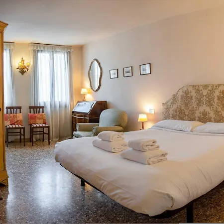 Gorgeous St Square By Ca-sa Check Appartement