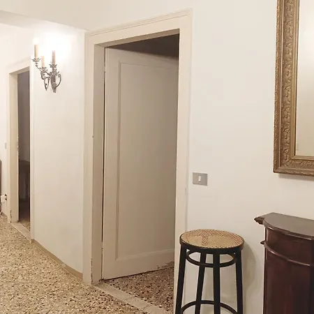 Gorgeous St. Square By Ca-sa Check Apartamento *