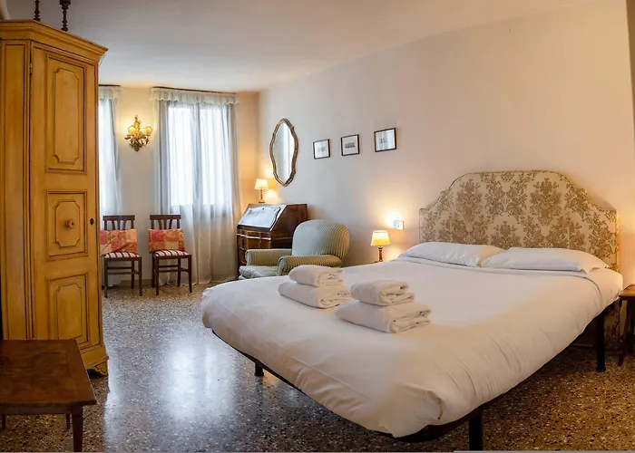 Gorgeous St. Square By Ca-sa Check Appartement